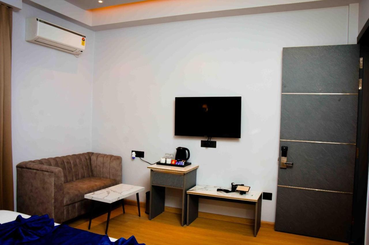 Hotel Azul Ganga リシケーシュ エクステリア 写真